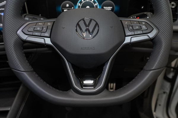 2025 MY26 Volkswagen Tayron R4 195TSI R-Line SUV Image 11