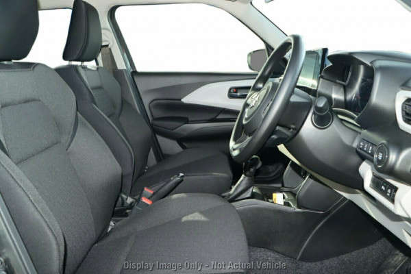 2026 Suzuki Swift UZ Hybrid Hatch Image 9