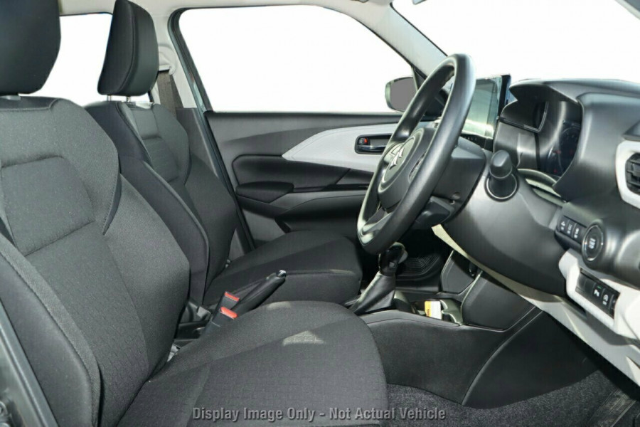 2026 Suzuki Swift UZ Hybrid Hatch Image 9