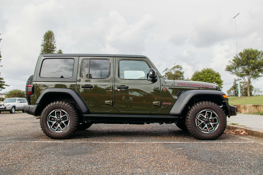 2023 MY24 Jeep Wrangler JL Unlimited Rubicon SUV Image 9