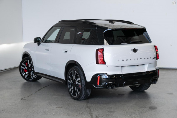 2025 MINI Countryman U25 JCW Favoured SUV image 5