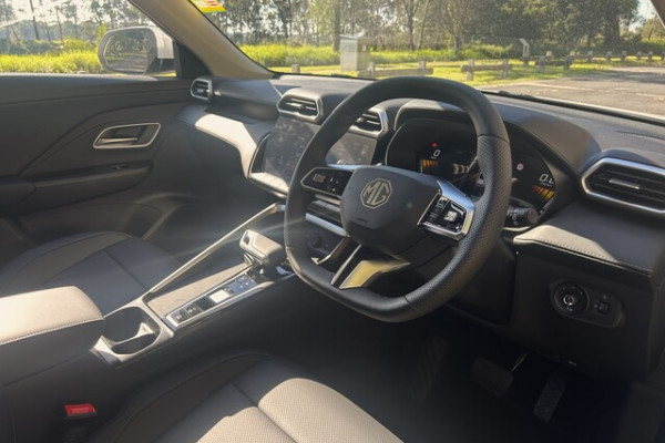 2024 MY24.5 MG ZS EV ZS ESSENCE H24.5 Essence SUV