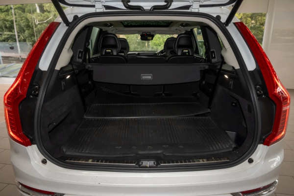 2015 MY16 Volvo XC90 L Series T6 Inscription SUV Image 23