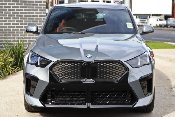 2026 BMW iX2 U10 xDrive30 M Sport SUV image 2