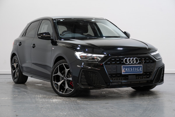 Audi A1 40 TFSI S line GB