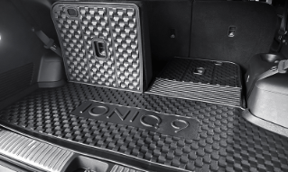 Cargo liner tray | seat back