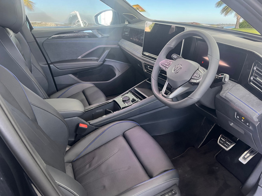 2026 Volkswagen Tiguan CT 195TSI R-Line SUV Image 8