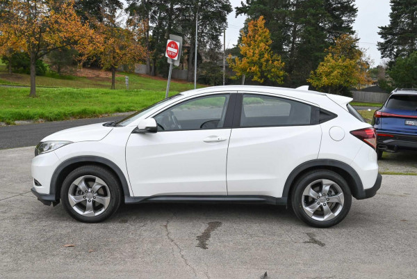 2017 Honda HR-V  VTi-S SUV image 3