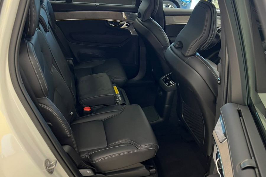 2025 MY26 Volvo XC90 L Series Ultra T8 Plug-in Hybrid Dark SUV