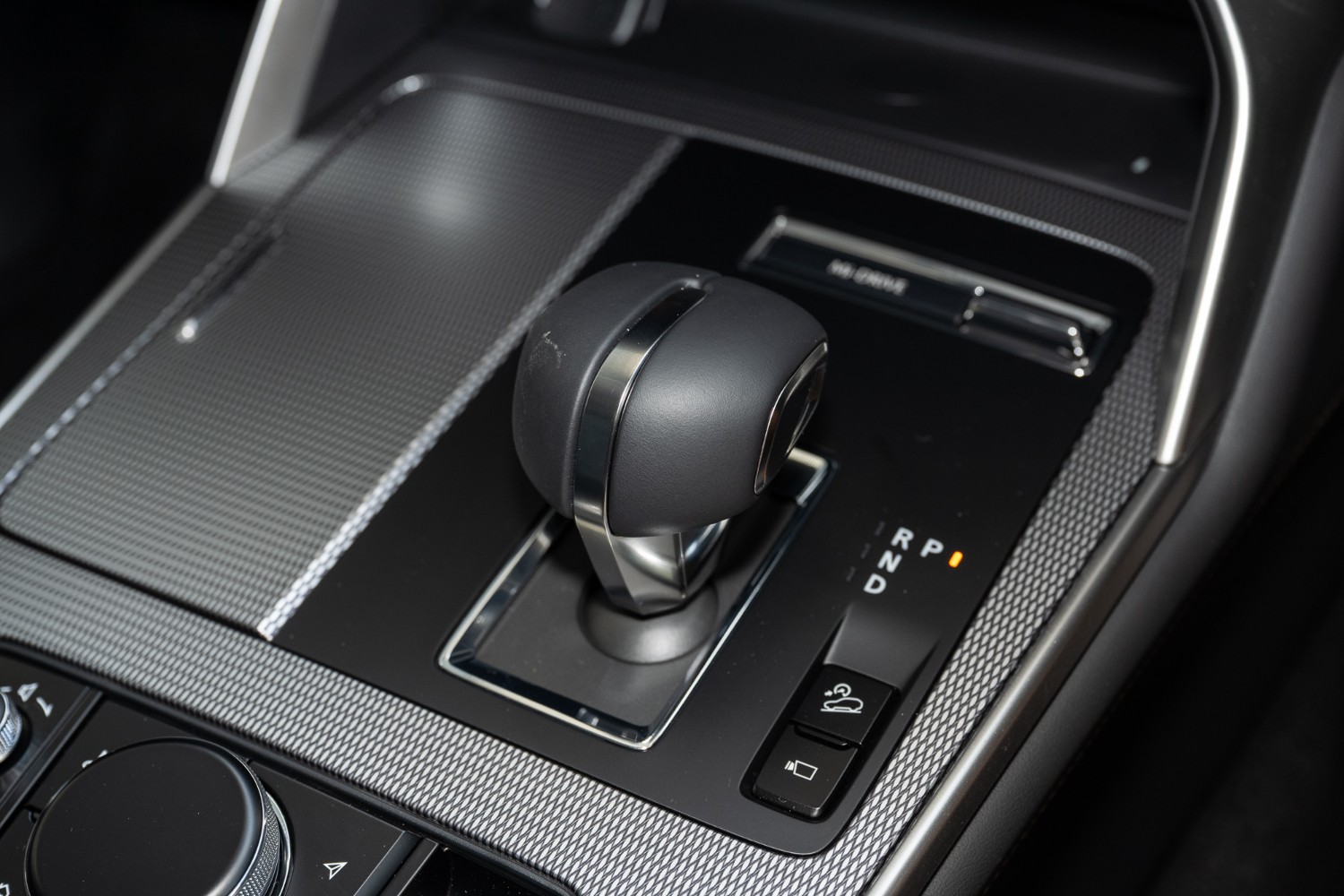 2024 Mazda CX-80 KL D50e GT SUV Image 16