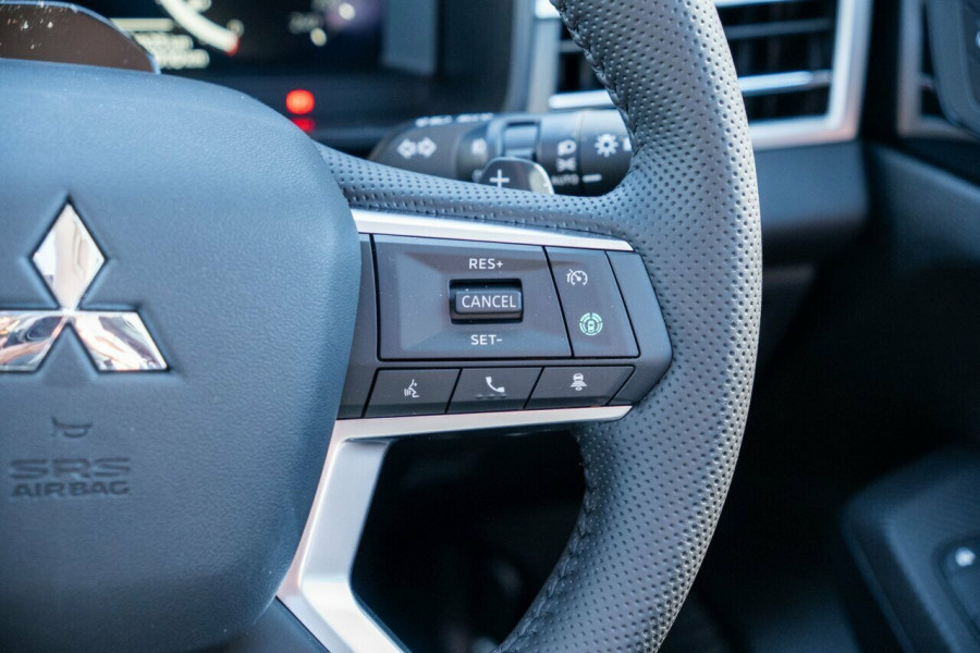 2025 Mitsubishi Outlander ZM Exceed SUV Image 13