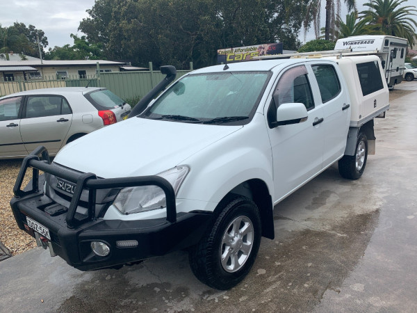2017 Isuzu Ute D-MAX Utility crew cab