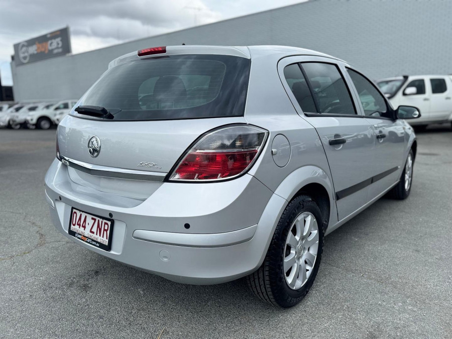 2008 Holden Astra AH CD Hatch Image 8