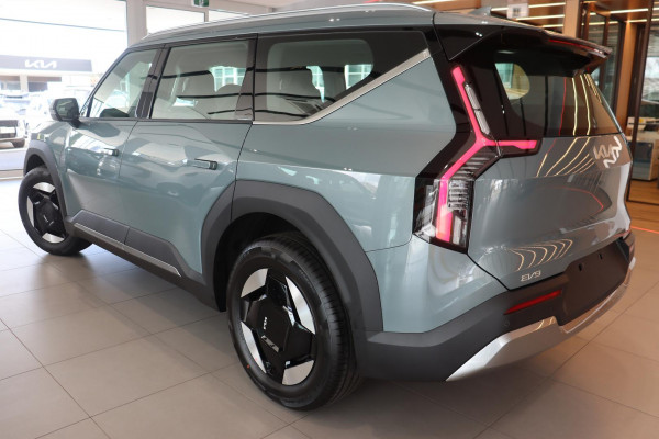 2026 Kia EV9 MV Air SUV Image 7