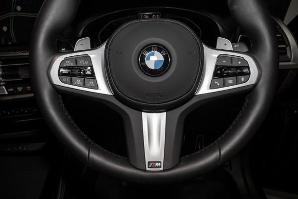 2025 BMW X4 G02 LCI xDrive30i M Sport SUV image 11