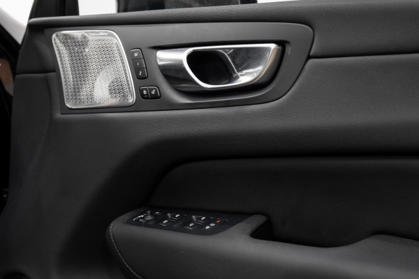 2026 Volvo XC60 UZ B5 Ultra Dark 2L Mild Hybrid AWD SUV Image 10