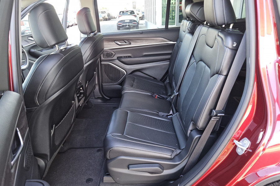 2022 Jeep Grand Cherokee WL Limited SUV Image 15