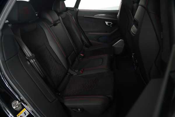 2022 Lamborghini Urus SUV Image 40