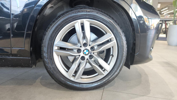 2019 BMW X1 F48 LCI sDrive18d SUV image 2