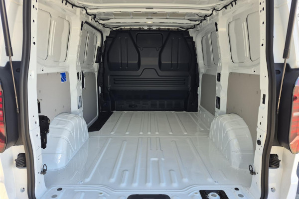 2025 Volkswagen Transporter NSN SWB Van Van Image 5