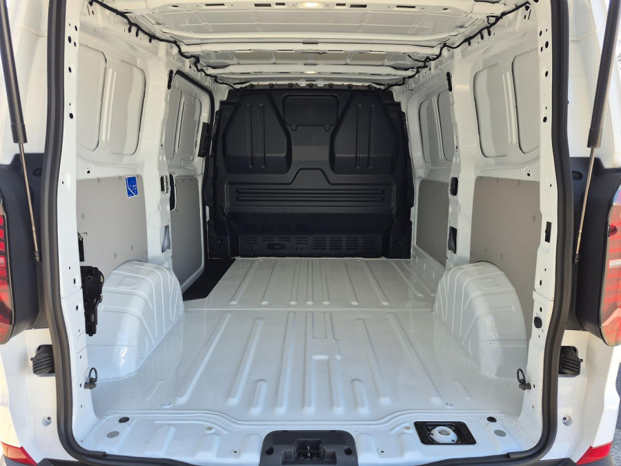2025 Volkswagen Transporter NSN SWB Van Van Image 5