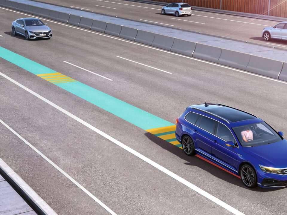 Protecting you and other drivers Emergency Assist Image