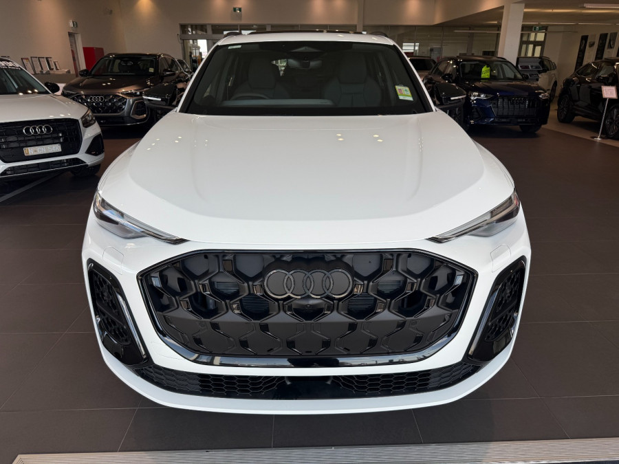 2025 Audi Q5 FY TDI Sport SUV Image 4
