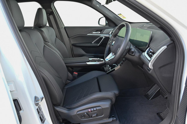 2026 BMW X1 U11 sDrive18i SUV image 7