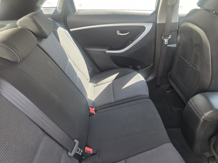 2015 MY16 Hyundai i30 GD3 Series II Active Hatch Image 13