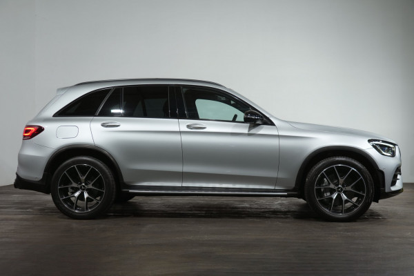 2020 Mercedes-Benz GLC-Class GLC43 AMG SUV Image 4