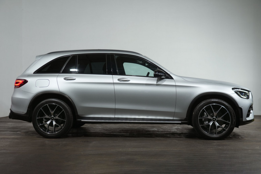 2020 Mercedes-Benz GLC-Class GLC43 AMG SUV Image 4
