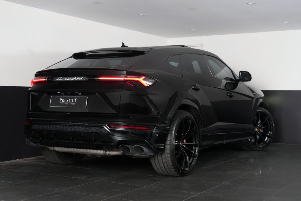 2022 Lamborghini Urus SUV Image 25