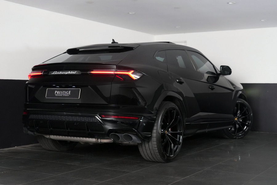 2022 Lamborghini Urus SUV Image 25