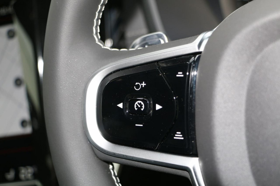 2019 MY20 Volvo V60 F-Series T5 R-Design Wagon Image 16