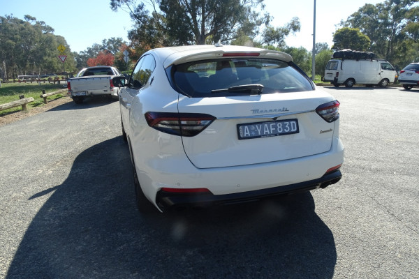 2022 Maserati Levante M161 Modena SUV Image 6