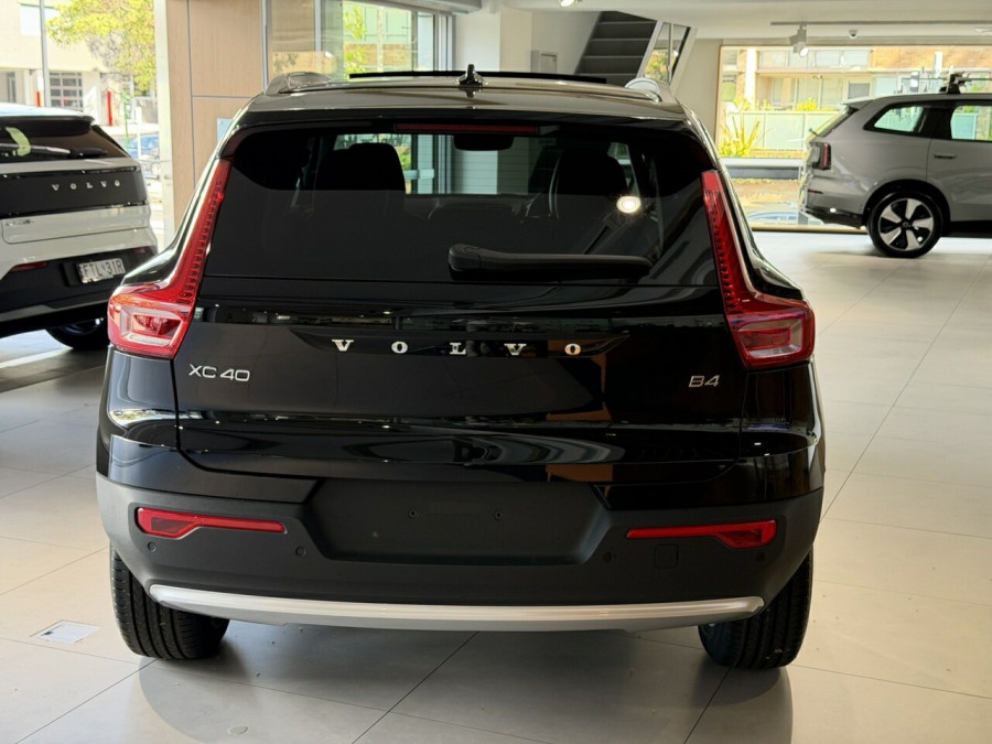 2025 MY26 Volvo XC40 XZ Plus B4 SUV Image 11