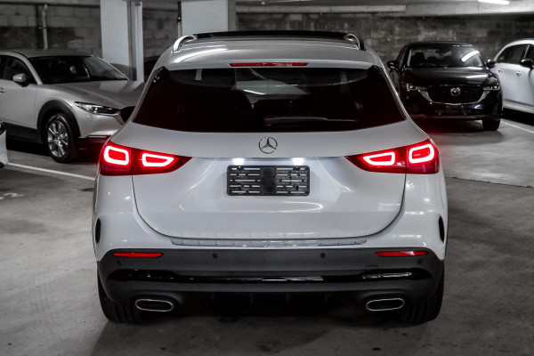 2021 Mercedes-Benz GLA-Class H247 GLA250 SUV image 5