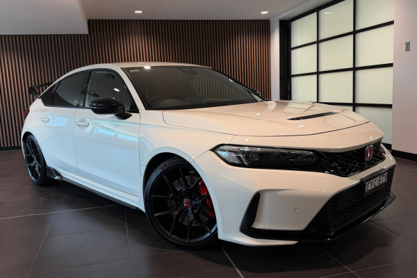 2023 Honda Civic 11th Gen Type R Hatch Image 1