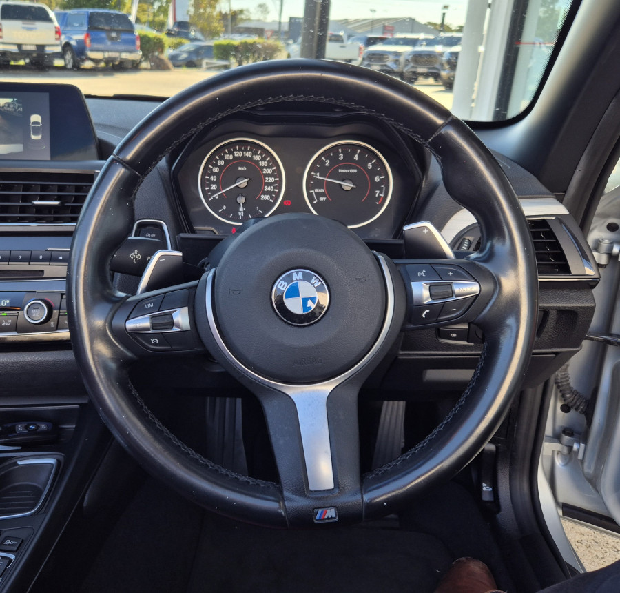 2015 BMW 2 Series F23 Turbo 220i M Sport Convertible Image 13