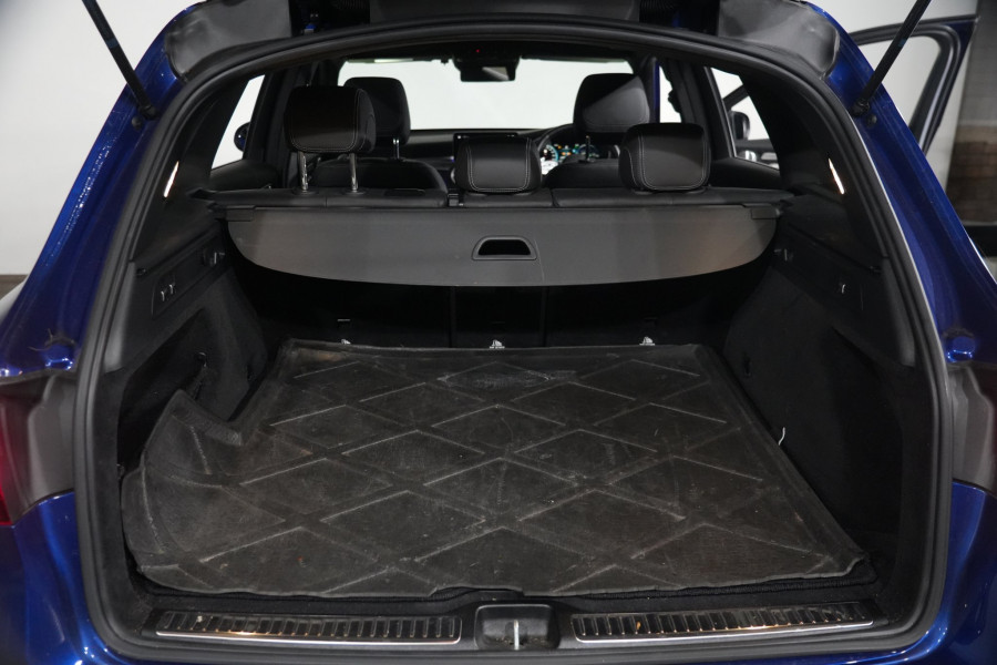 2020 Mercedes-Benz GLC-Class GLC43 AMG SUV Image 29