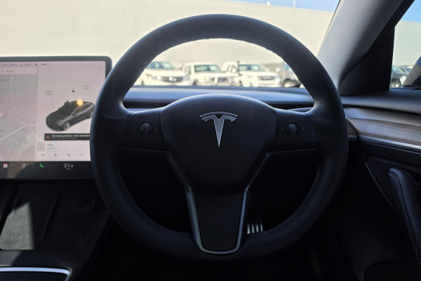 2021 Tesla Model 3  Long Range Sedan Image 17