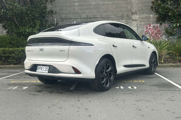 2026 MG IM6 Platinum SUV Image 3