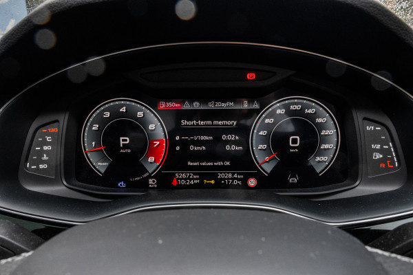 2023 Audi SQ7 4M TFSI SUV image 13