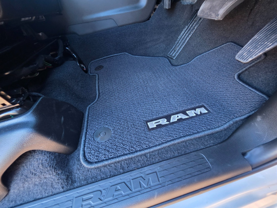 2026 Ram 2500 DJ Laramie Dual Cab Image 34