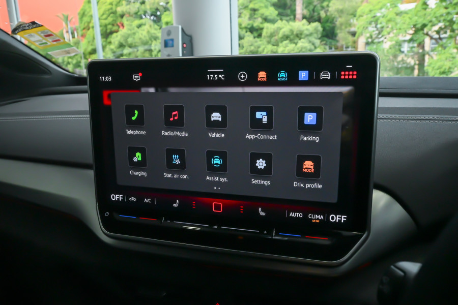 2025 Volkswagen ID. 5 E2 Pro SUV Image 18