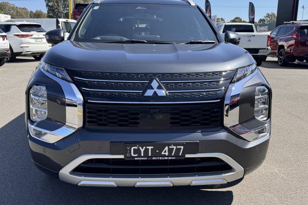 2024 Mitsubishi Outlander ZM Exceed Tourer SUV Image 2