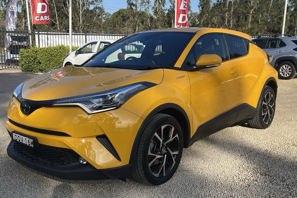 2017 Toyota C-HR NGX10R Koba SUV Image 3
