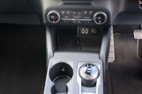 2021 Ford Escape ZH Vignale SUV Image 20