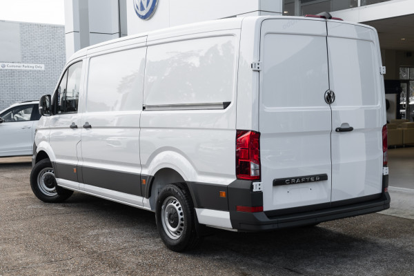 2026 Volkswagen Crafter 35 Runner MWB Van Image 2