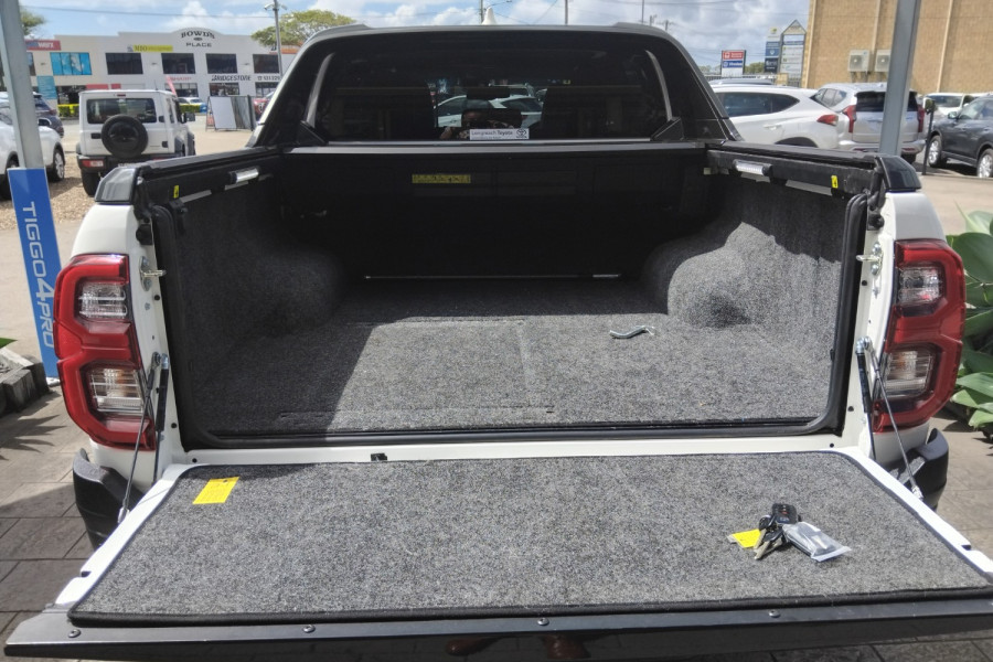2023 Toyota HiLux GUN126R Rogue Ute Image 23
